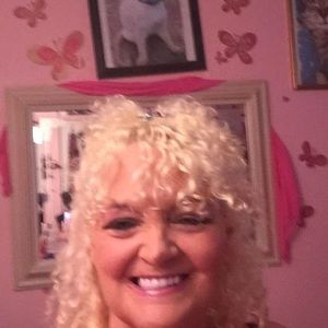 Meet your Posher, Rhonda